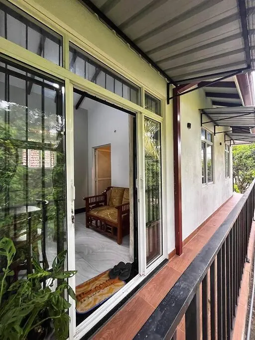 Box On236 Villa Negombo 0*,
